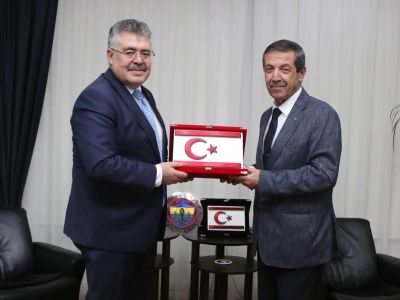 Bakan Ertuğruloğlu, TBMM Güvenlik ve İstihbarat Komisyonu Başkanı Veysel Tipioğlu'nu kabul etti