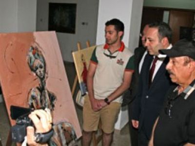 GALLERY
