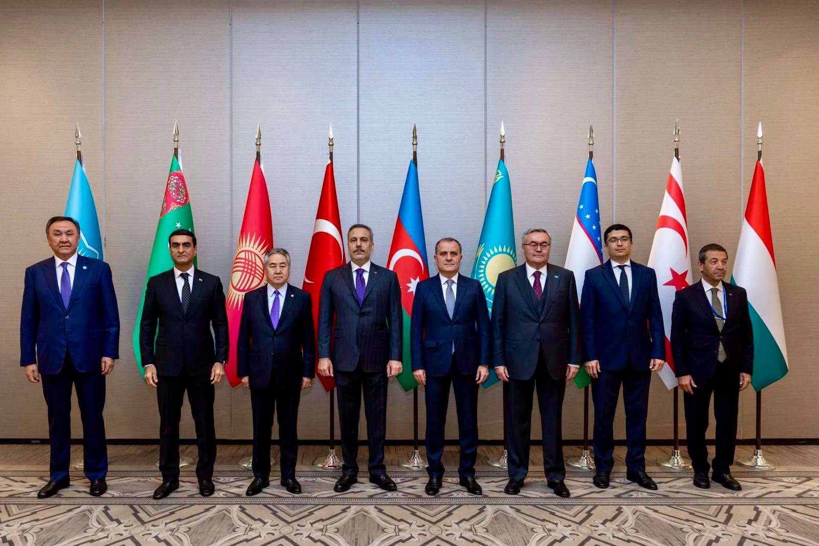 Dışişleri Bakanı Ertuğruloğlu, TDT Gayriresmî Dışişleri Bakanları Konseyi Toplantısı’nda konuştu