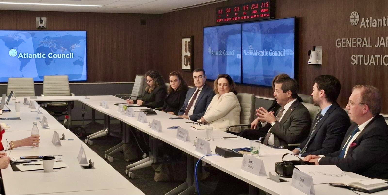 Dışişleri Bakanı Ertuğruloğlu, ABD’deki temaslarını sürdürüyor