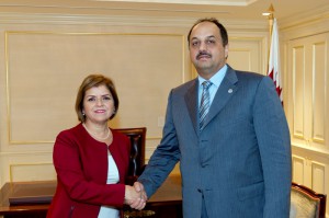 Dışişleri Bakanı Emine Çolak, New York’ta, Katar Dışişleri Bakanı Al Atiyah Khalit Muhammet ile bir araya geldi.  