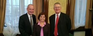 Dışişleri Bakanı Emine Çolak İngiliz Parlamenterler Hilary Benn ve Pat McFadden ile bir araya geldi