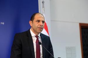 Özersay gave a briefing to foreign Politicians and Parliamentarians. (14 November 2018)